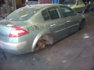 Veículo de Sucata renault megane ii berlina 5p confort authentique do ano 2004 alimentado k4j730