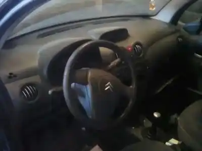 Veículo de Sucata citroen c3 1.4 hdi cool do ano 2003 alimentado 8hxdv4td