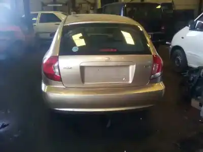 Veículo de Sucata kia rio ipanema berlina do ano 2004 alimentado a3d