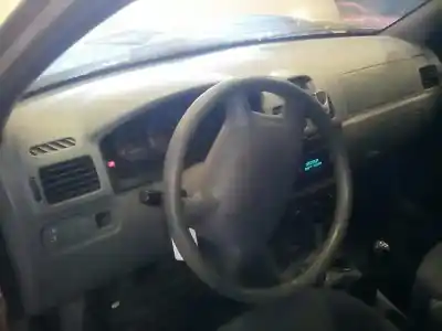 Veículo de Sucata kia rio ipanema berlina do ano 2004 alimentado a3d