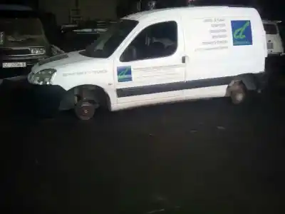 Veicolo di demolizione citroen berlingo 2.0 hdi 600 furg. dell'anno 2004 alimentato rhy