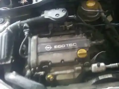 Veicolo di demolizione opel corsa b edition 2000 dell'anno 2000 alimentato x12xe