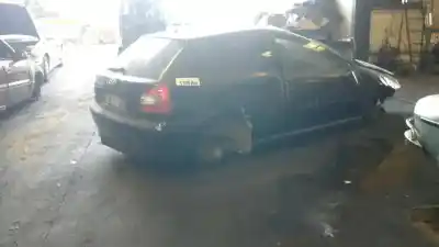 Здавання транспортного засобу audi a3 (8l) 1.6 ambiente року 2001 потужний avu