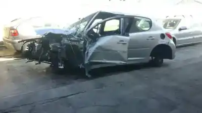 Sloopvoertuig peugeot 207 x-line van het jaar 2006 aangedreven kft o kf01