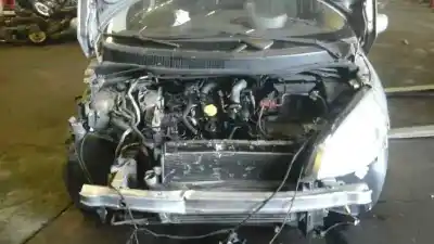 Veículo de Sucata renault scenic ii 1.9 dci diesel do ano 2003 alimentado f9q812