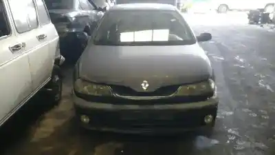 Vehículo de desguace RENAULT LAGUNA (B56) 1.9 dTi del año 2000 con motor F9QF7