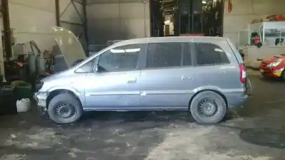 Veicolo di demolizione OPEL ZAFIRA A Blue Line dell'anno 2004 alimentato 