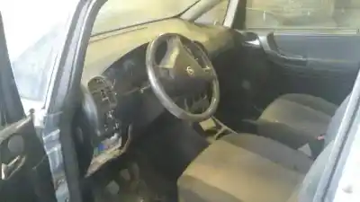 Scrapping Vehicle opel zafira a blue line of the year 2004 powered 