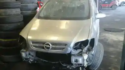 Scrapping Vehicle opel zafira a blue line of the year 2004 powered 