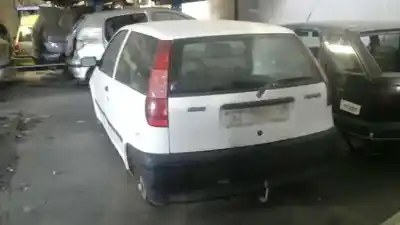 Vehículo de desguace fiat                                               punto berlina (176)                                                                                                                                                                                                                                        1.2 cat                                                                                                                                                                                                                                                    del año 1996 con motor 176a8000