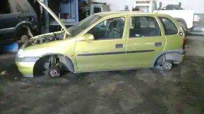 Veicolo di demolizione opel corsa b edition 2000 dell'anno 1996 alimentato x12xe