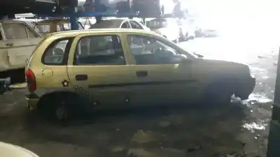 Veicolo di demolizione opel corsa b edition 2000 dell'anno 1996 alimentato x12xe