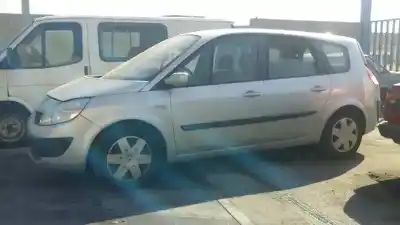 Veículo de Sucata RENAULT SCENIC II Authentique do ano 2005 alimentado F9Q812