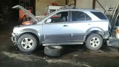 Scrapping Vehicle KIA SORENTO 2.5 CRDi Concept of the year 2004 powered D4CB