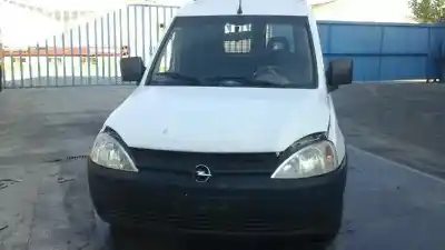 Véhicule à la ferraille opel combo familiar de l'année 2007 alimenté z13dtj