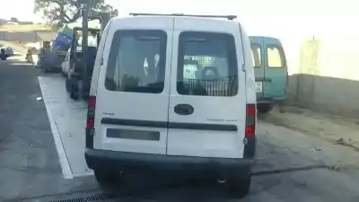 Véhicule à la ferraille opel combo familiar de l'année 2007 alimenté z13dtj