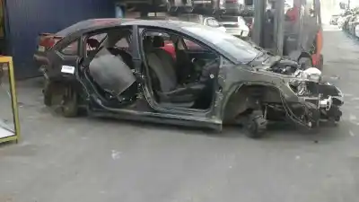 Veículo de Sucata citroen c4 berlina 1.6 16v hdi do ano 2005 alimentado 9hxdv6ated4