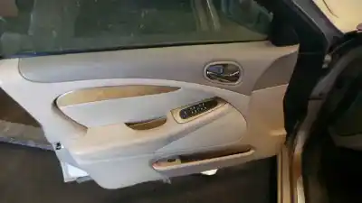 Scrapping Vehicle jaguar s-type 4.0 v8 32v of the year 2002 powered ajv8