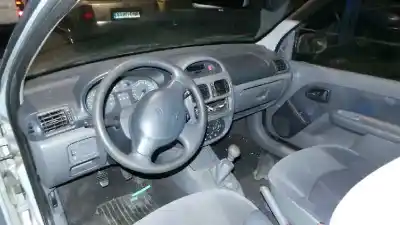 Vehicul casat renault clio ii fase i (b/cbo) 1.9 d alize al anului 2000 alimentat f8q662