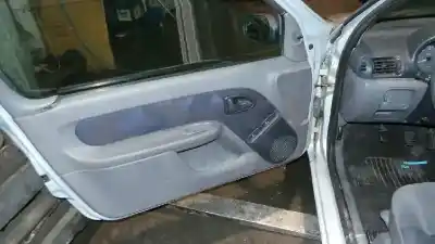 Vehicul casat renault clio ii fase i (b/cbo) 1.9 d alize al anului 2000 alimentat f8q662