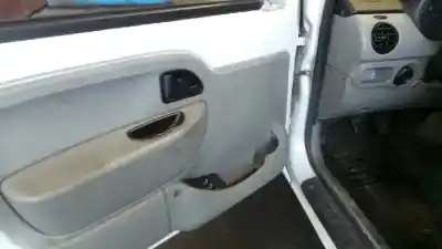 Veículo de Sucata nissan kubistar (x76) premium (l1) do ano 2004 alimentado k9k704