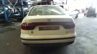 Veículo de Sucata seat toledo (1m2) select do ano 2001 alimentado asv