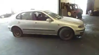 Veículo de Sucata seat leon (1m1) signo do ano 2004 alimentado asv