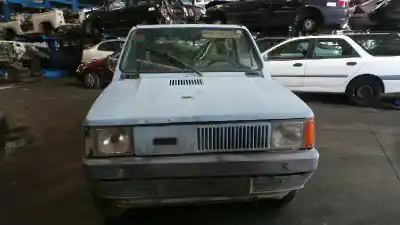 Veicolo di demolizione fiat panda 1000 cl dell'anno 1981 alimentato 
