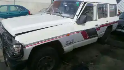 Sloopvoertuig nissan patrol (k/w260) largo ta van het jaar 1989 aangedreven rd28