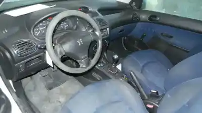Hurda Aracı peugeot                                            206 berlina                                                                                                                                                                                                                                                e-music                                                                                                                                                                                                                                                    yılın 2004 güçlü 8hx
