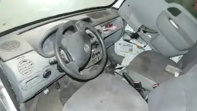 Veículo de Sucata nissan kubistar (x76) premium (l1) do ano 2003 alimentado 