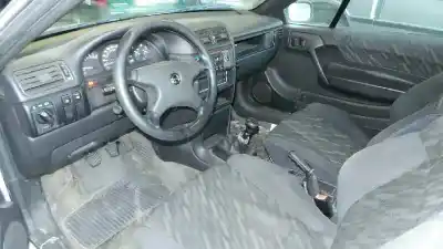 Veicolo di demolizione opel calibra básico dell'anno 1992 alimentato c20xe