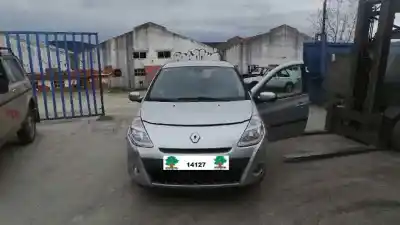 Veículo de Sucata RENAULT CLIO III 20 Aniversario do ano 2010 alimentado K9K766