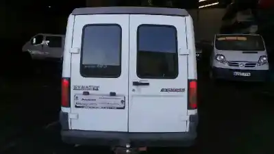 Véhicule à la ferraille renault express express de l'année 1995 alimenté 