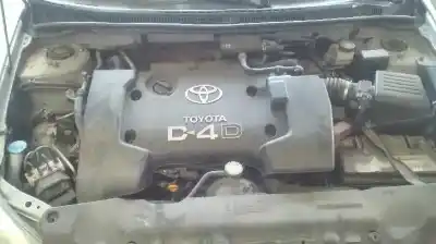 Veículo de Sucata toyota corolla (e12) 2.0 d-4d linea luna berlina do ano 2004 alimentado 1cdftv