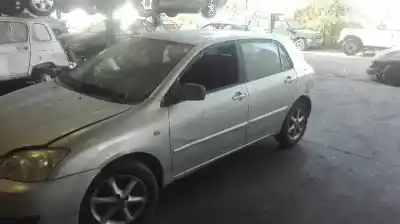 Veículo de Sucata toyota corolla (e12) 2.0 d-4d linea luna berlina do ano 2004 alimentado 1cdftv