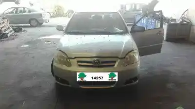 Veículo de Sucata TOYOTA COROLLA (E12) 2.0 D-4D Linea Luna Berlina do ano 2004 alimentado 1CDFTV