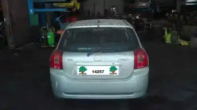 Veículo de Sucata toyota corolla (e12) 2.0 d-4d linea luna berlina do ano 2004 alimentado 1cdftv