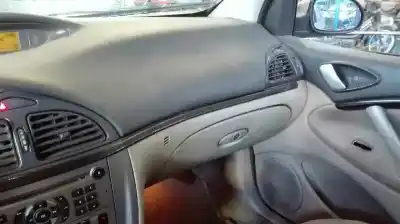 Veicolo di demolizione citroen c5 break exclusive dell'anno 2005 alimentato rhr