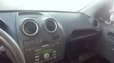 Veículo de Sucata ford fiesta (cbk) ambiente do ano 2005 alimentado f6jb