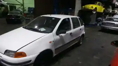 Veículo de Sucata fiat punto berlina (176) 60 cult do ano 1997 alimentado 176b4000