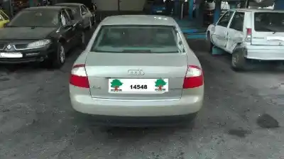 Veículo de Sucata audi a4 berlina (8e) 1.9 tdi (96kw) do ano 2002 alimentado awx