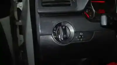 Veículo de Sucata audi a4 berlina (8e) 1.9 tdi (96kw) do ano 2002 alimentado awx