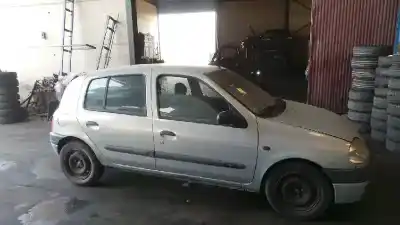 Здавання транспортного засобу renault clio ii fase i (b/cbo) 1.9 d alize року 2001 потужний f8q662