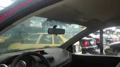 Veículo de Sucata renault clio iii confort dynamique do ano 2009 alimentado k9k768