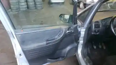 Veículo de Sucata opel zafira a 2.0 comfort do ano 2000 alimentado x20dtl