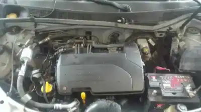 Veículo de Sucata dacia sandero ambiance do ano 2015 alimentado d4ff7