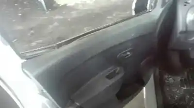 Veículo de Sucata dacia sandero ambiance do ano 2015 alimentado d4ff7