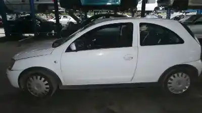 Veicolo di demolizione opel corsa c blue line dell'anno 2006 alimentato z13dt