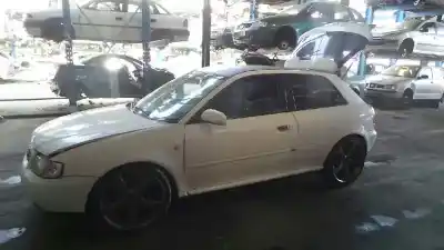 Здавання транспортного засобу audi a3 (8l) 1.8 t ambiente року 1999 потужний agu